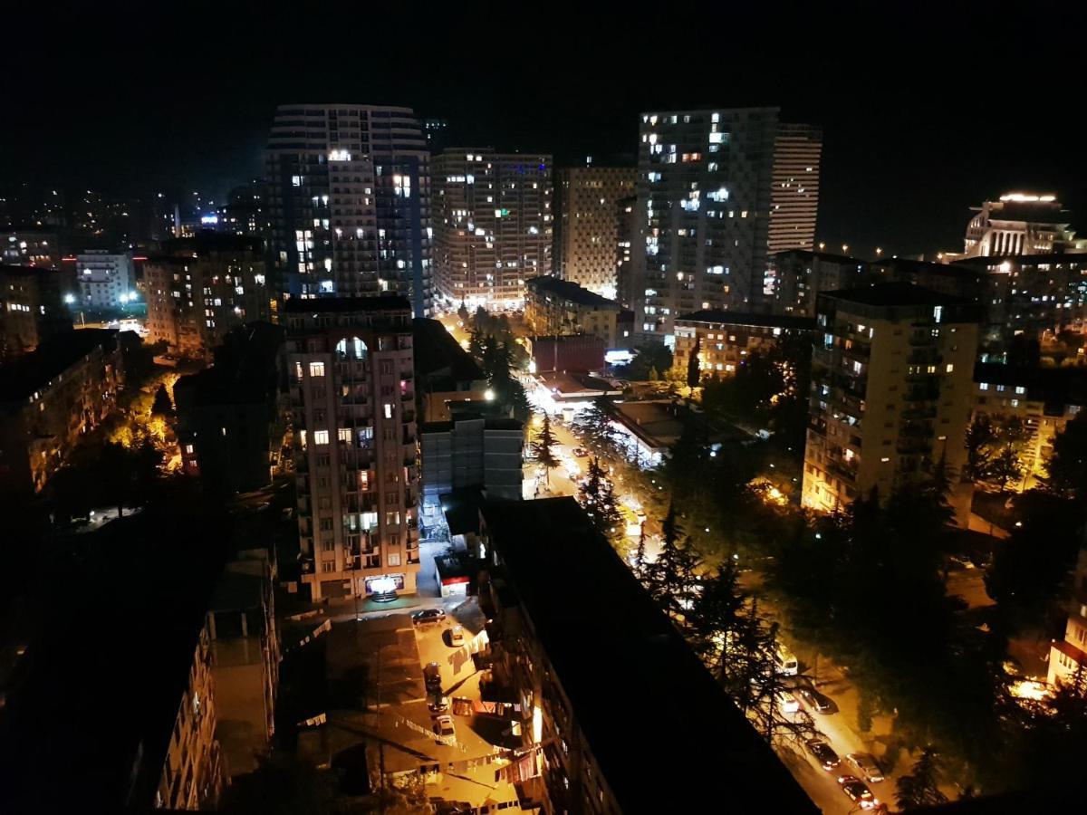 Апартаменты Breeze Батуми Экстерьер фото
